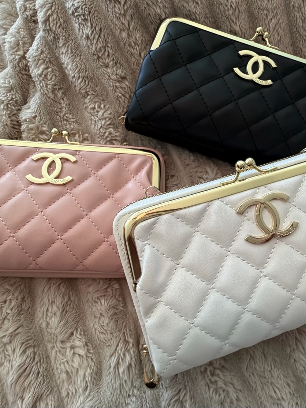 Quilted Kiss-Lock Wallet in Pink, White or Black